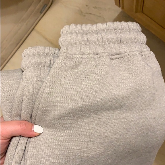 Missguided Oversized 90s Jogger - Picture 3 of 3